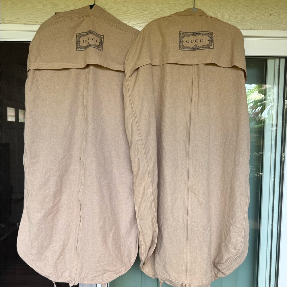 GUCCI - bundle of 2 garmant bags